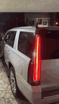 السلام عليكم 
للبيع جمسي يوكن دنلي 2015 خليجي 7راكب شاشه قاصه صندوق كهرباء تبريد تلث قطع ويل كروم محرك خمسه وتلثميه ثمانيه سلندر السياره مابيها ضربه بس بوارد باماكن محدده تدفئه ستيرن كشنات خزن ميمري رقم انكليزي جديد السياره بأسمي تحويل ثاني يوم  للاستفسار *********** 
***********
