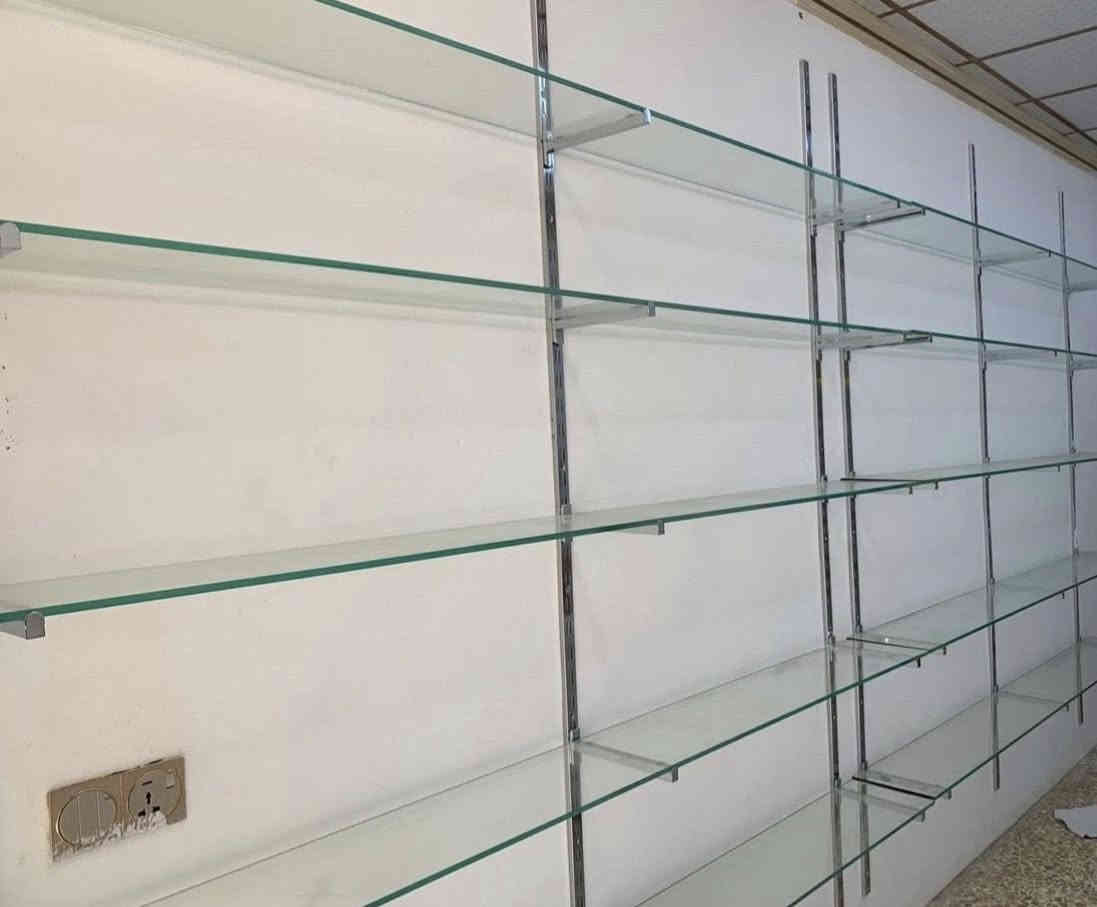 مجموعة غراض للبيع بسعر مناسب 
متواجد خاص واتساب 
العنوان بغداد البلديات 
هذا رقمي فيه واتساب ***********
