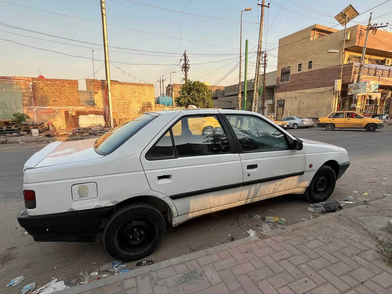 بيجو روى 2008 محرك ممتاز و قطرة تبخير مابي
گير كلشي مابي 
صدر امامي جديد بالكامل
الچاملغات والبنيد مبدلات جدد بسبب ضربة

نقص تبريد 

السعر 27 
***********
