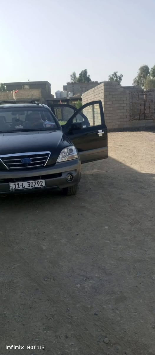 السلام عليكم كيه سورنتو 2007 للبيع 
محرك وكير كفاله جديد قبل يومين شاده 6 سلندر 3800 🚀 اتشك الكاع 
فول مواصفات 1/1 رقم بغداد الدولي الجديد 
ثاني يوم تحويل لسياره مال بيت و نضيفه كل نقص مابيه
ماشيه 206 الف 
ترايك للبصره شرط 
غرفه السياره جديده 
تبريد تتفئه شغال 
تحكمات ستيرن جهتين 
كشنات كهرباء 
شاشه كامرة خلفيه 
منضومه زنون قبل اسبوع شاده 
تخم تاير جديد 
فتحه سقف 5 راكب وباقي المواصفات المعروفه 
السياره بيه صبغ احزام جماليه فقط 
ولسياره حيل متعوب عليهه وكلشي اكو بلسوك 
السعر خاص ولموشراي ليتعبني العنوان بغداد 
***********
