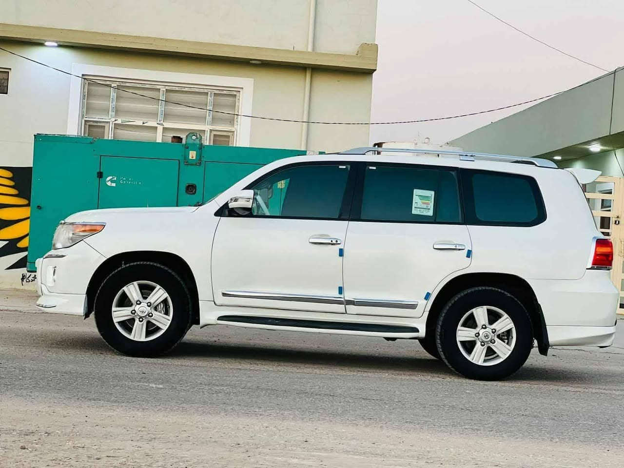 السلام عليكم تويوتا لاندكروز للبيع 2010. جديده جاهزه فول مواصفات واحد على واحد دولي بسمنه سنويه لل 30. جاهزه من اي نقص مكينه كير جدد تخم تاير جديد كهربائيات كلها شغال حداديه جديده اكسل جديد السياره بيه تجيه بسيطه جدن صبغ فرن درجه اولى صبغ عام شواصي ولغود كفاله عامه السعر 222. المكان الطليعه رقم الهاتف ***********
