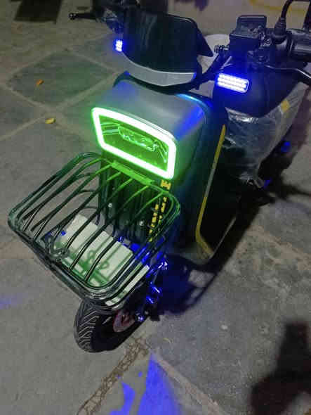 دراجه شحن نوع للبيع  نوع R7
نظام البارك P
اشاير هورن شاحن
سرعة 109
سعرها 520 
شراي اتصل على الرقم 
***********
