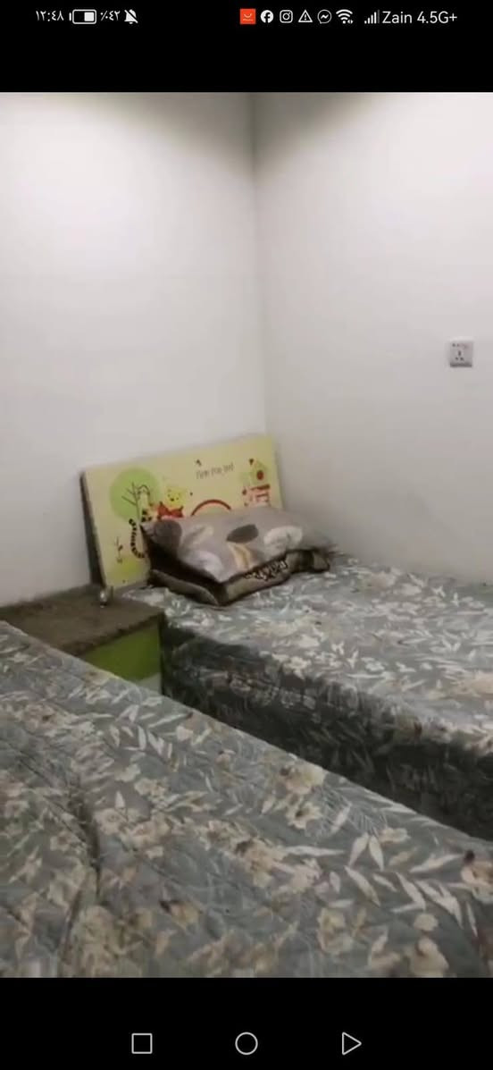 غرفه شبابيه متكونه من ٤قطع
السعر ٢٢٥وبيه مجال


**إذا كنت صاحب هذا الإعلان وتريد حذفه لأي سبب، رجاءا أرسل رسالة إلى الدعم الفني**