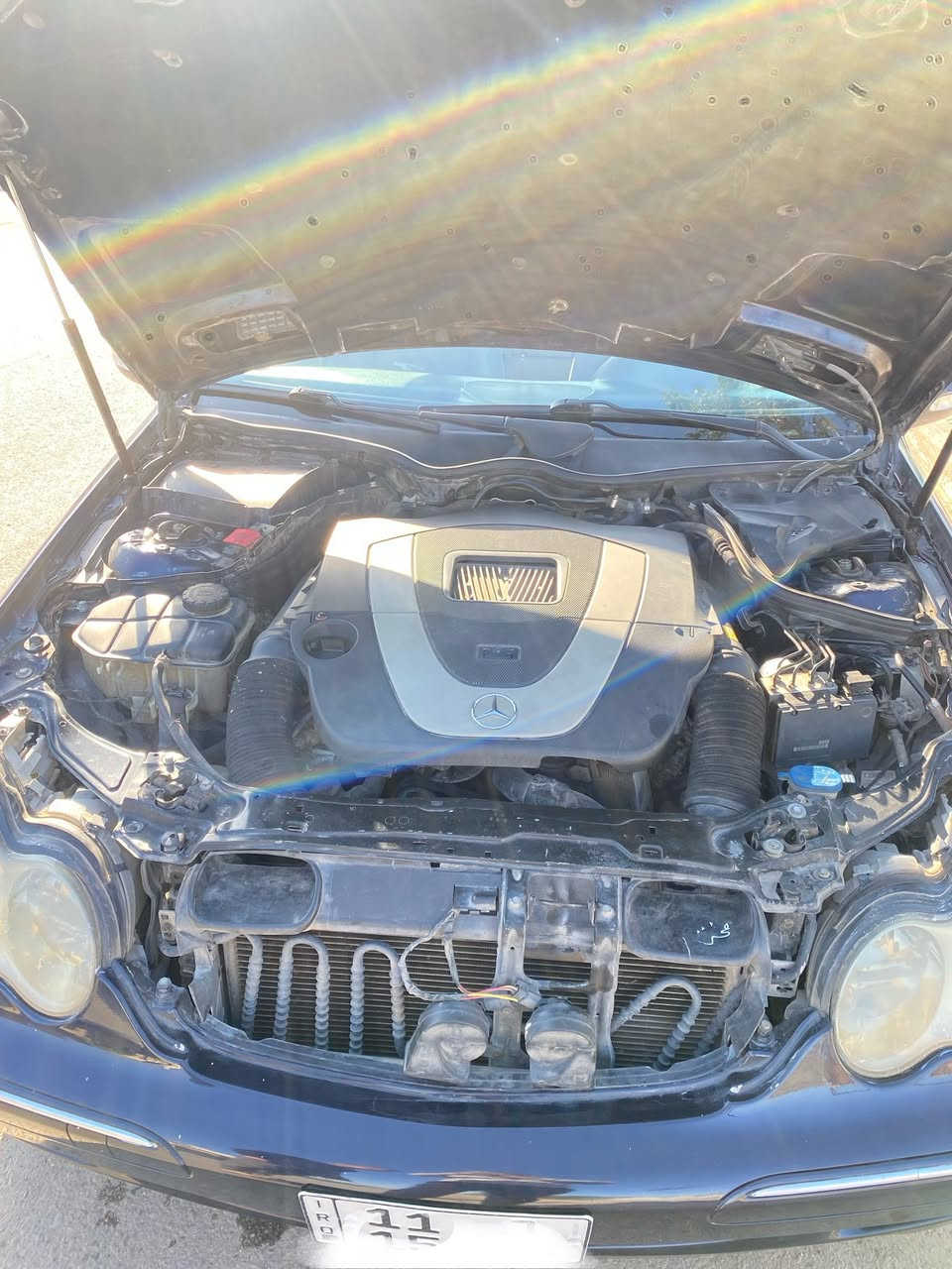 سلام عليكم
 مارسيدس c350 
مديل 2007
سيارة بسمي مشروع وطني 
رقم بغداد 11
كشنات كهرباء 
تبريد شغال 
فتحه 
تحكمات شغاله 
شاشه 
كامره 360 
محرك بلاد V6
مصبوغه عام للجماليه 
مكان السيارة بغداد الغزاليه
سعر 95 وبيها مجال 
رقم الهاتف ***********
