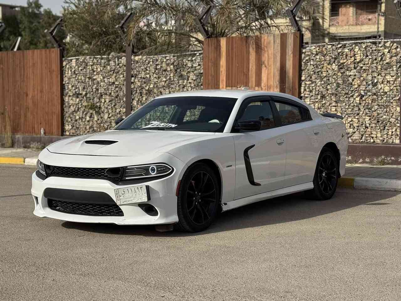 جارجر 2016 RT للبيع
وارد امريكي صور الحادث جاملغ خلفي فقط وبلعراق جاملغين اماميه صبغ 
كير مكينه على وضع الشركه ماشيه 85 الف كيلو 
مواصفات معروفه فول عدا الفتحه 
رقم بغداد شرط التحويل 
مكاني بغداد 
السعر :- 152 وبي مجال بسيط 
للاستفسار :- ***********
