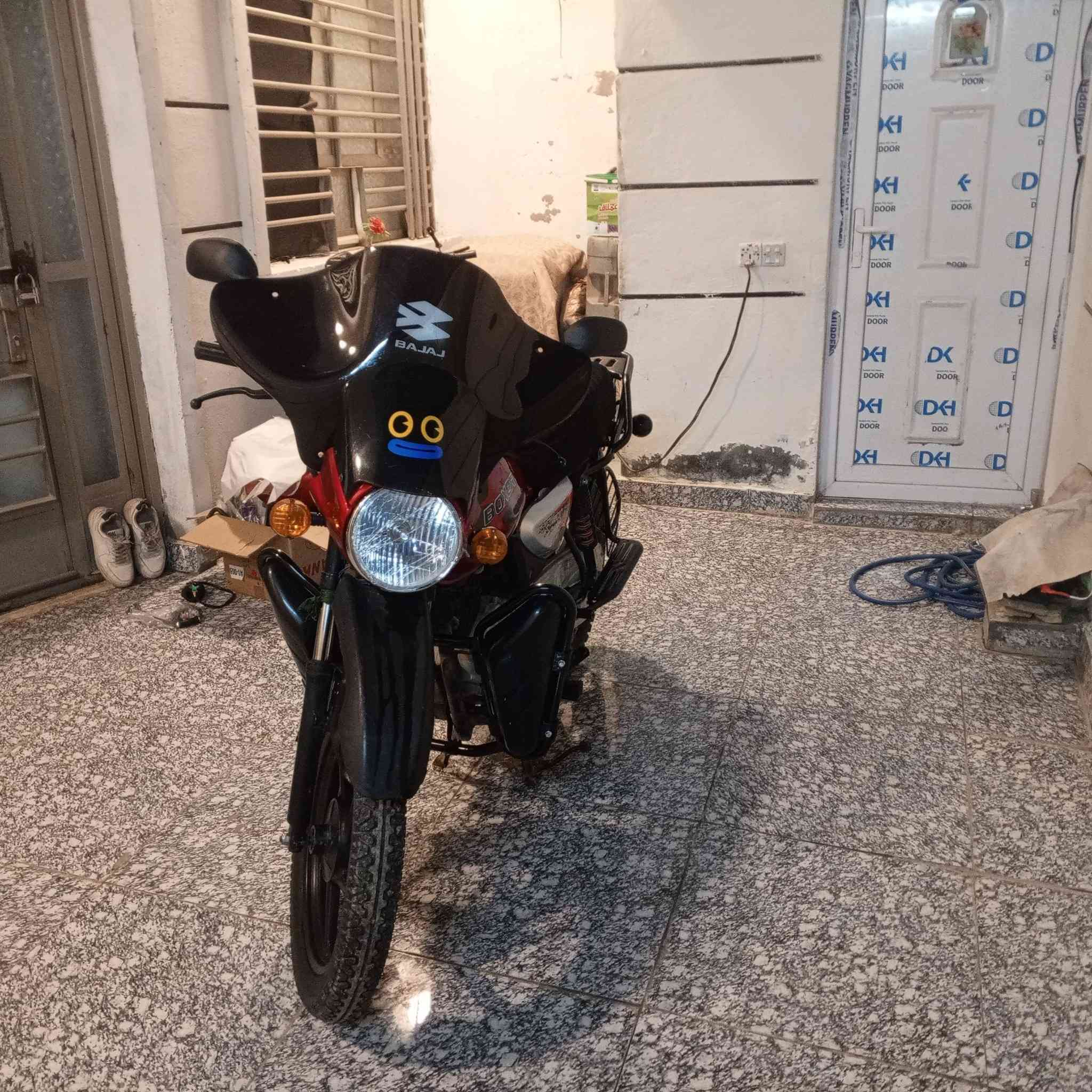 السلام عليكم دراجه بوكسر 2022للبيع  اوراق كامله 
السعر 1250000للاستفار الاتصال على الرقم ***********
