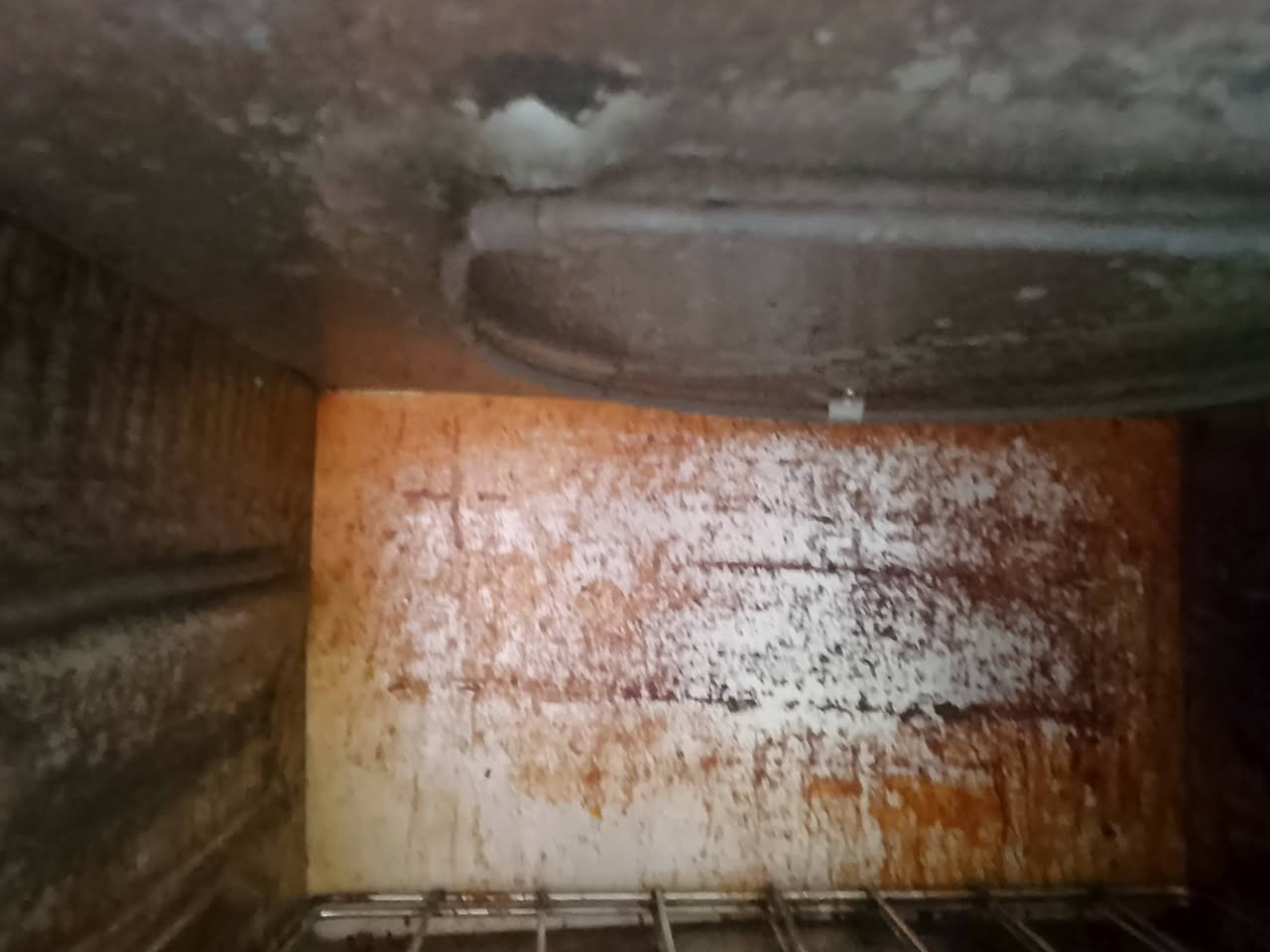 اوفن للبيع ب15 قفل ربع مينزل منه يدخل خاص وينزل من سعر ينحضر شغاله فوك وجوه مينتل فقط نقص صينيه بتاجي بملاحمه ***********.. ***********
