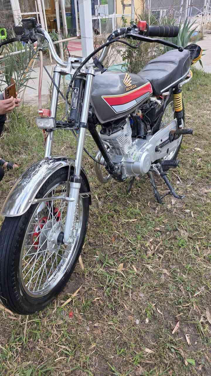 مديل ٢٤ اوراق سكنر ماتترقم
٥٠٠  قفل 🔒 

نجف ناحية القادسية ***********
