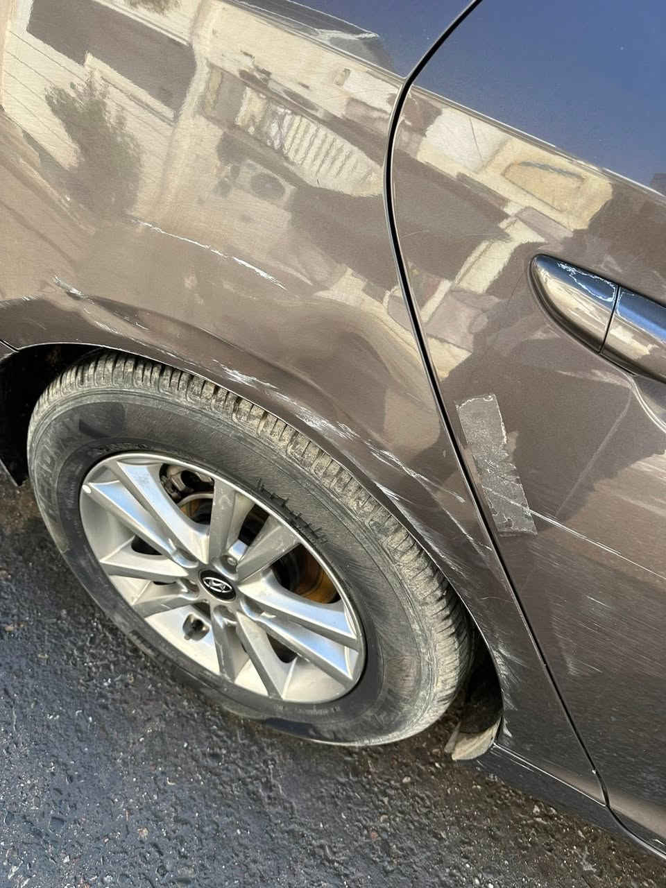 سوناتا 17 وراد أمريكي مبدل بيها راجس تبريد حداديه جاهزه بدون ضربه ما عده جاملق وباب وجاملق خلفي بارد فقط سياره ما بيها ضربه بجم سنويه منتهيه 2023 .. 
السعر 110 وبيها مجال بسيط. باقي التفاصيل ع واتساب
البصرة كرمه علي 
***********
