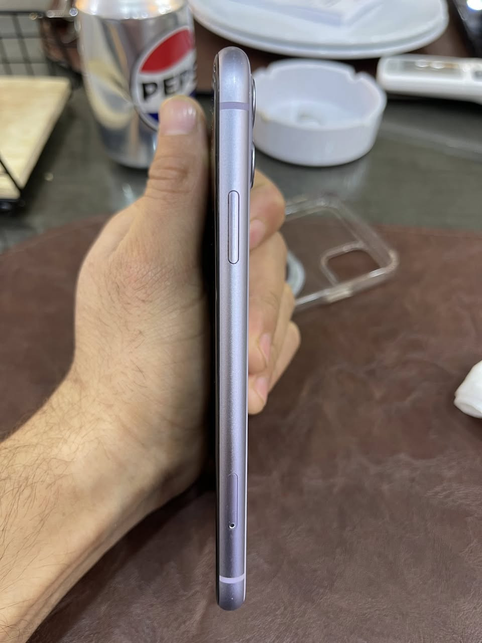 السلام عليكم ❤️
#متاح ايفون ١١ عادي 
ذاكرة ١٢٨ 
بطاريه ٧٥ 
تك سيم 
لون بنفسجي 
الجهاز نورمال 
نضافتو ١٠٠/٩٥ 
سعر ٢٢٥ بي مجال بسيط او مراوس مع ١٢ برو ماكس 
شراي تعال خاص او اتصل 
***********
***********
