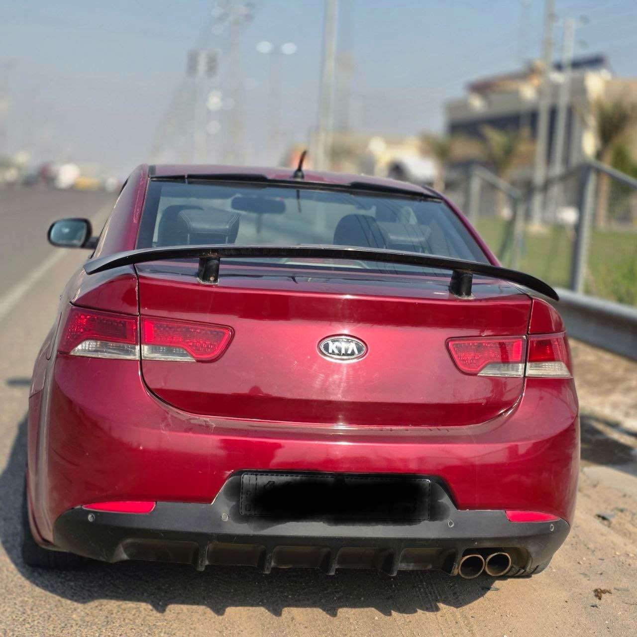 سيراتو مديل ٢٠١٠  تك باب رياضي محرك ١٦٠٠  بصمه  بلادي 
كامره سياره مرتبه كامله مكمله كير ومكينه مكفولات 
مصبوغة حزام جمالية وبيها مكانات جراد فول مواصفات رقم  الدولي  
مكان السياره كربلاء 
السعر 77$ وبيها مجال لشراي 
للاستفسار ‭*********** كربلاء, العراق
