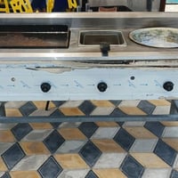 غراض مطعم للبيع طباخ ربع عيون وطباخ فلافل وفنكر وهبكر 07763240764