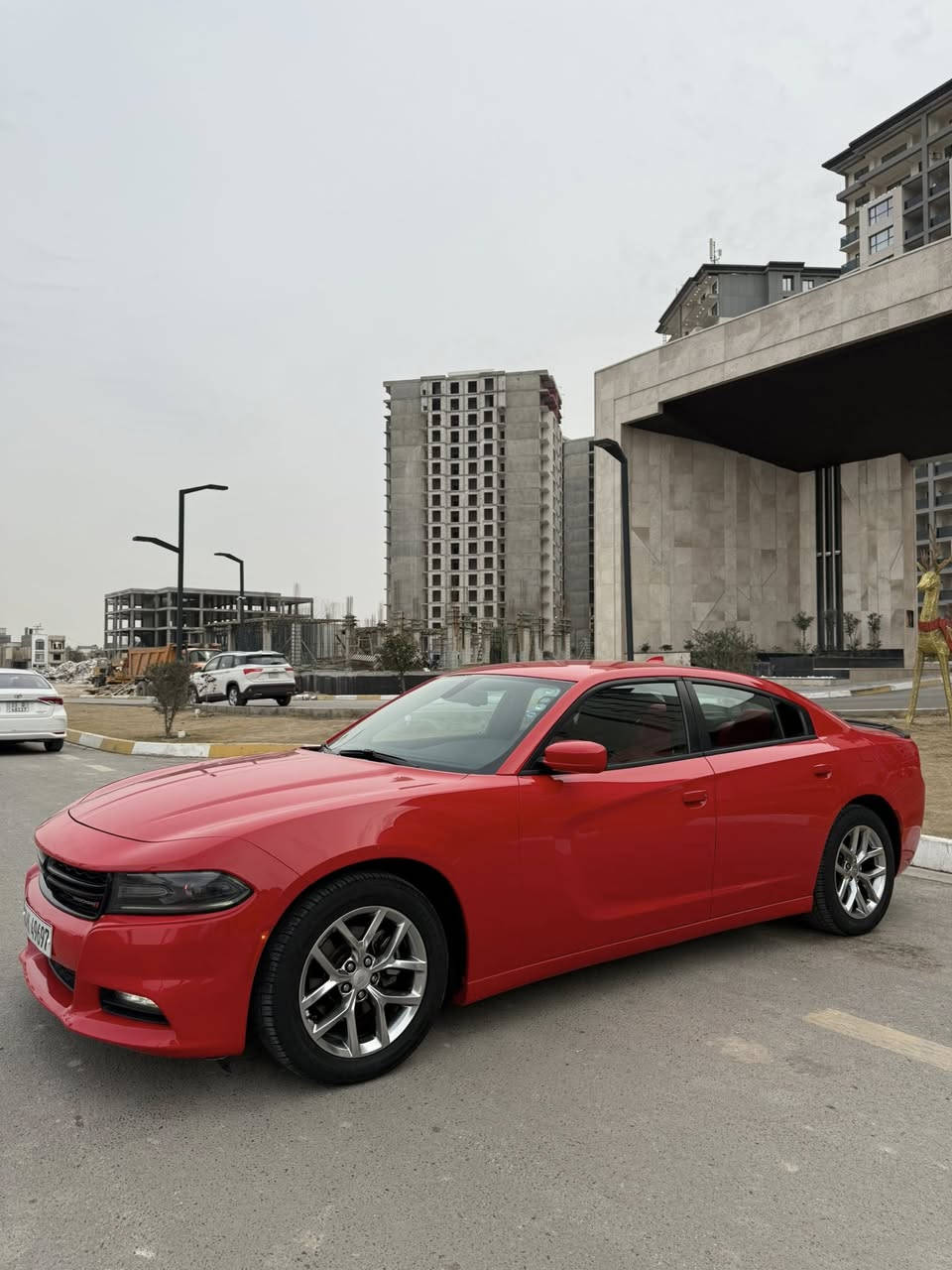 سلام عليكم
جارجر 2017 لون احمر مميز ، رقم اربيل ب اسمي سنوية وهزة جديدة ، السيارة كلين بدون حادث بيها صبغ دعامية امامية ونص الدعامية الخلفية وشبر بارد بالباب الخلفي اليمنه والباقي مكفول ، اخوان السيارة جاهزة للاخير متصرف عليها ولا دينار ، مبدللها تخم تاير جديد ، صدر امامي خلفي جديد ، فيت بم وبلكات ونوزلات ، شادلها عدسات سعرهن ٤٠٠$ يعني السيارة جاهزة للاخير 
ماشية 136 الف 
مواصفاتها :- شاشة جبيرة وكامرة ، كشن السايق كهرباء ، تدفئة بالكشنات ، بروجكتر 
رايدها ب 205 وبيها مجال قليل للشراي و ماعتقد اكو هيج سعر بالسوك 
مكاني بغداد حي الجهاد 
للاستفسار :- ***********
