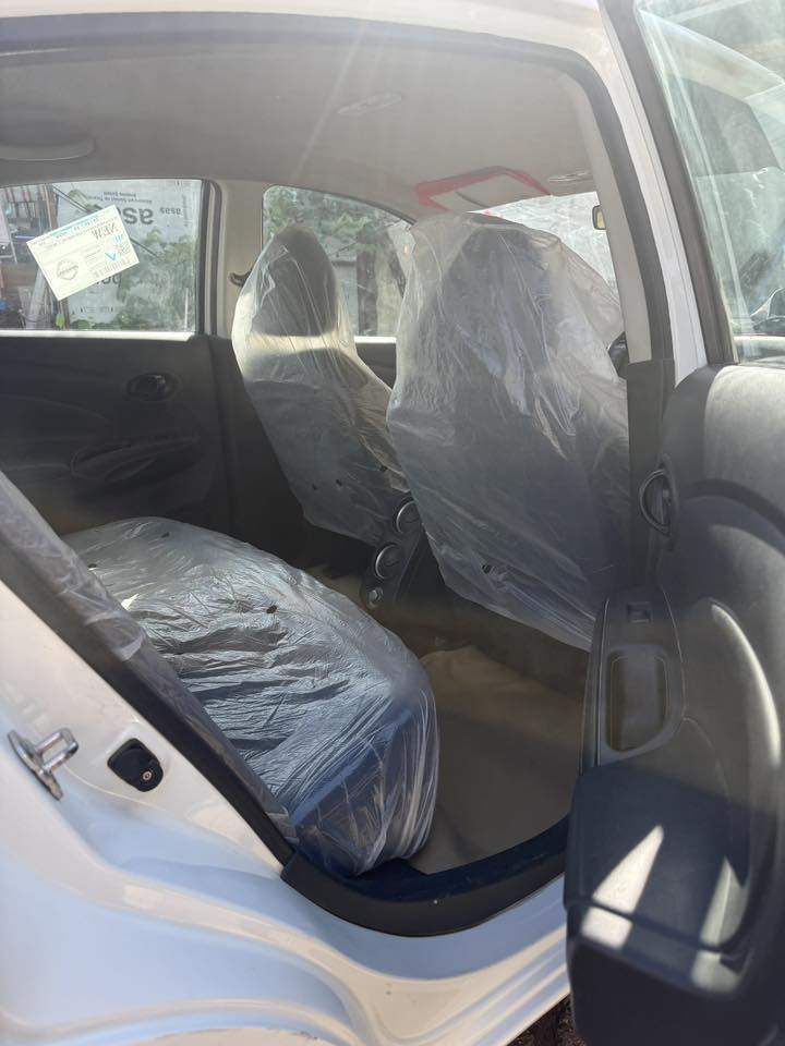 السلام عليكم 
نيسان سني للبيع موديل ٢٣ ماشية ٩٦ مكفولة من الصبغ بيها فقط ٣ قطع بارد اثر طخات بسيطه واضحات بالسونار 
سعرها ١٠٨ 
رقم الهاتف ***********
مكاني بغداد الشعب
