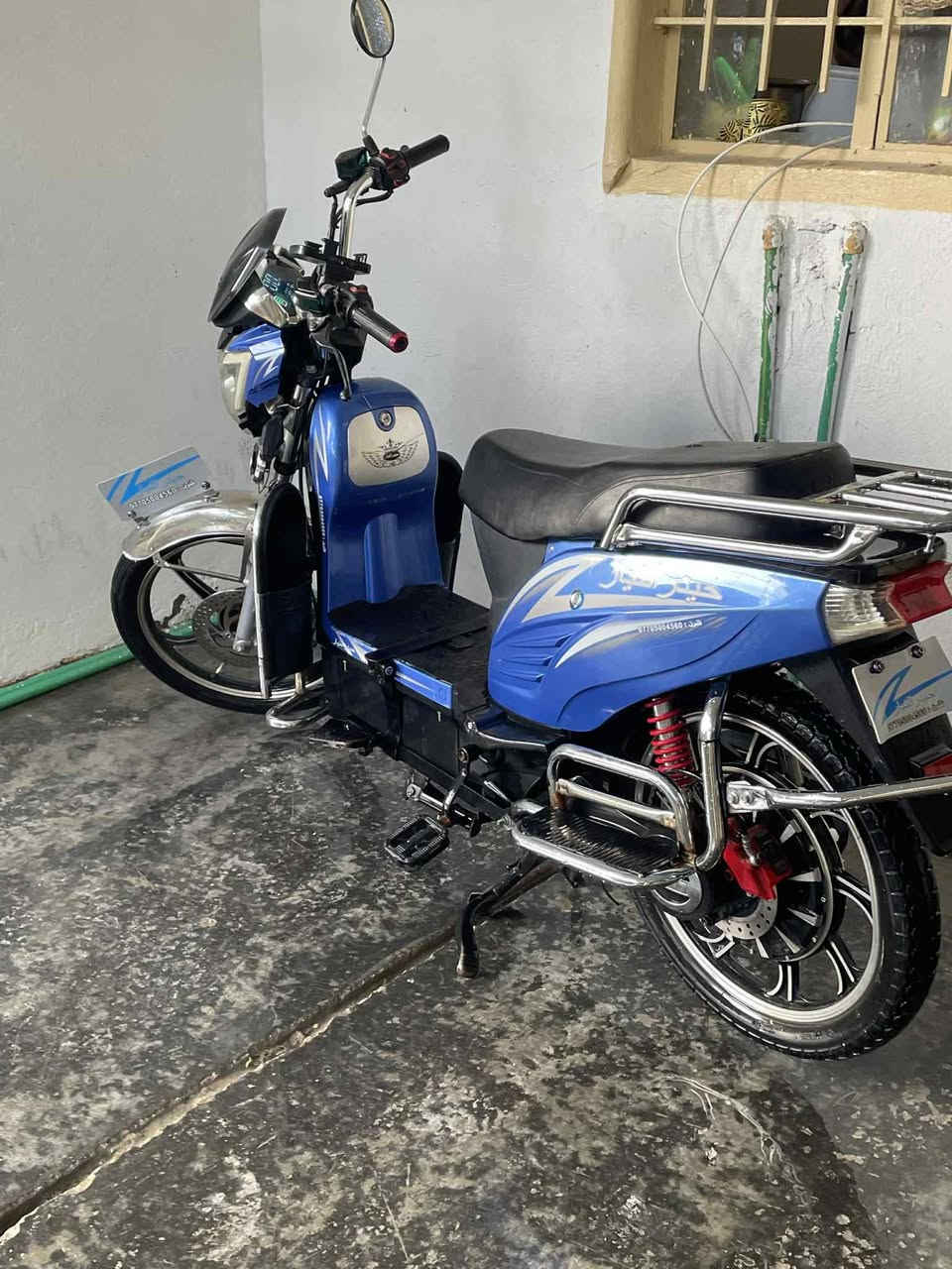 سلام عليكم  دراجه هارلي موديل 24 جديده شركت حيدر كلش نضيف وجديده. وكهربيات. وبصمه كله  ع فحص. جرص انذار تشغير ع بعد كلش كله فخص. +جبلي شركه الخواين موديل 24 بصمه  جرص انذار بطاريات ع فحص درجاجه نضيف كله فحص.  +هنا توصل ***********
