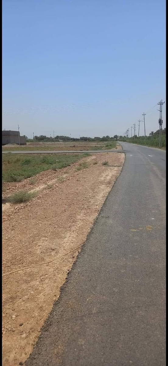 السلام عليكم..
قطعة أرض سكنية للبيع طابو زراعي سند 25  المساحة 200 متر السعر 40 مليون ،الموقع: حي الجامعة مقابل جامعة ديالى بجوار مجمع مكّي الباوي السكني تبعد عن الشارع العام 200 متر ويوجد إقرار محكمة بإسمي والخدمات تشمل ماء وكهرباء وشارع تبليط وإنارة وإنترنت، للإستفسار الإتصال على الرقم: ***********

ملاحظة : الصور قديمة والآن يوجد قطع أراضي مبنية وبيوت وخدمات في المنطقة
