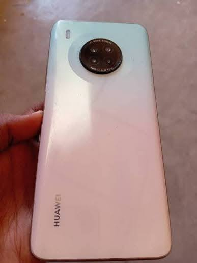 Y9a
للبيع كلشي مابيه كله شغال فقط مبدل ايسي مال شحن الباقي مكفول وبيه شخطة بالكاميرا الورا ما مبينه نهائيا
السعر 95 الف بيه مجال بسيط
بغداد مدينه الصدر
واتساب ***********
