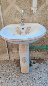 مغسلة • للبيع