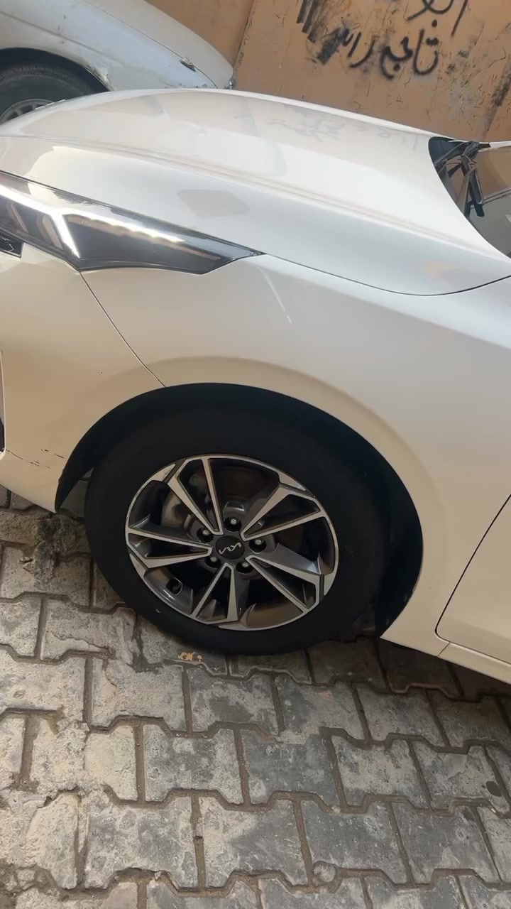 السلام عليكم
K3 للبيع
موديل 2022
سياره فول مواصفات للاخير معروفه مواصفات 2022
تبريد قطعتين اربع وضعيات قياده دواخل لونين
سياره مكفوله كفاله عامه
السعر 136 وبيها مجال
مكانها البصره الموفقيه
***********
