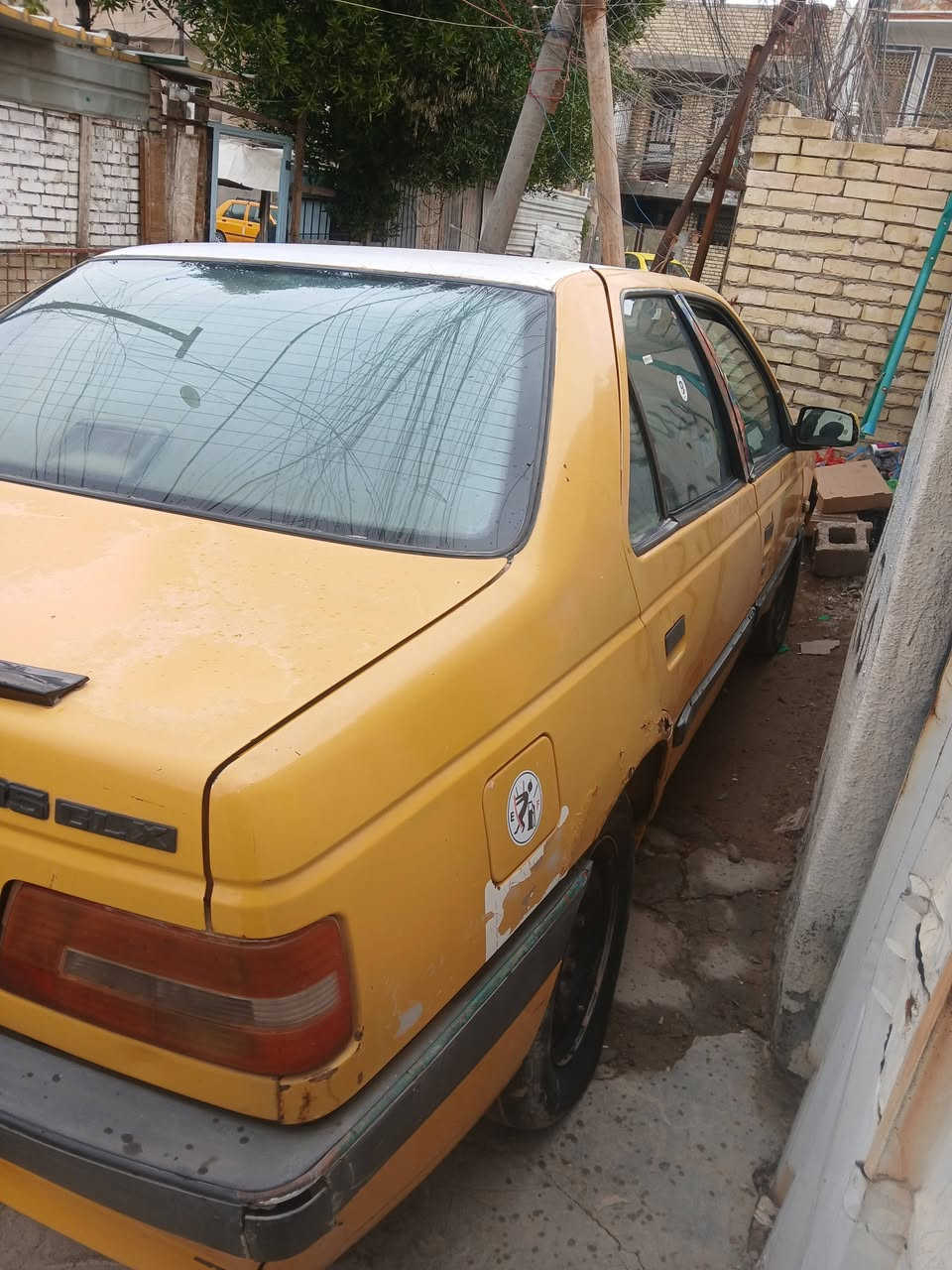 السلام عليكم بيجو ٤٠٥ جلكس رقم انكليزي بغداد مصفره هيئه وغرامات محور كورلا سياره بحالة جيده يحتاجله حداديه واذن محرك تحويل مباشر ماكو مكاتبه عاديه عقد مروري 30وبيه مجال مكاني بغداد 
***********
