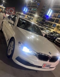 Bmw 520 وكالة العروش2020   سيارة على ايدي من الاستلام من الشركة   بدون...