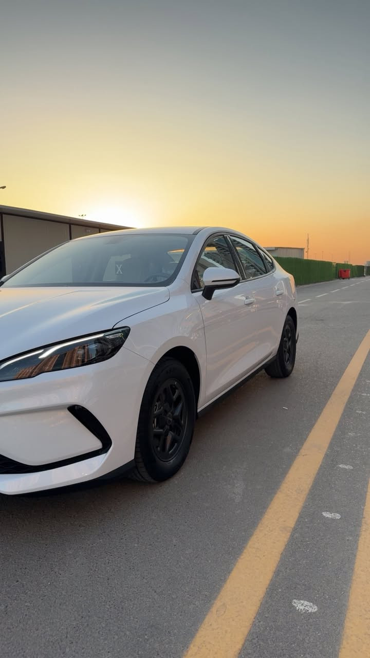 سلام عليكم
للبيع:  BYD SEAL 5
موديل: 2025 
رقم بغداد تحويل ثاني يوم
ماشية 14 الف الكلي  
بجم لد 
بكلايت لد
كامرة دوارة
شاشة
حساسات خلفية
داخل ابيض
قطعتين تبريد

كفاله من بارد وتبديل وصبغ
السعر: (19600000)مليون دينار عراقي
للاستفسار: ***********
العنوان: بغداد العامريه
