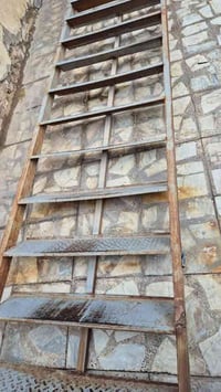 درج حديد مستعمل • ٤٫٥م×١م • الدولعي بغداد