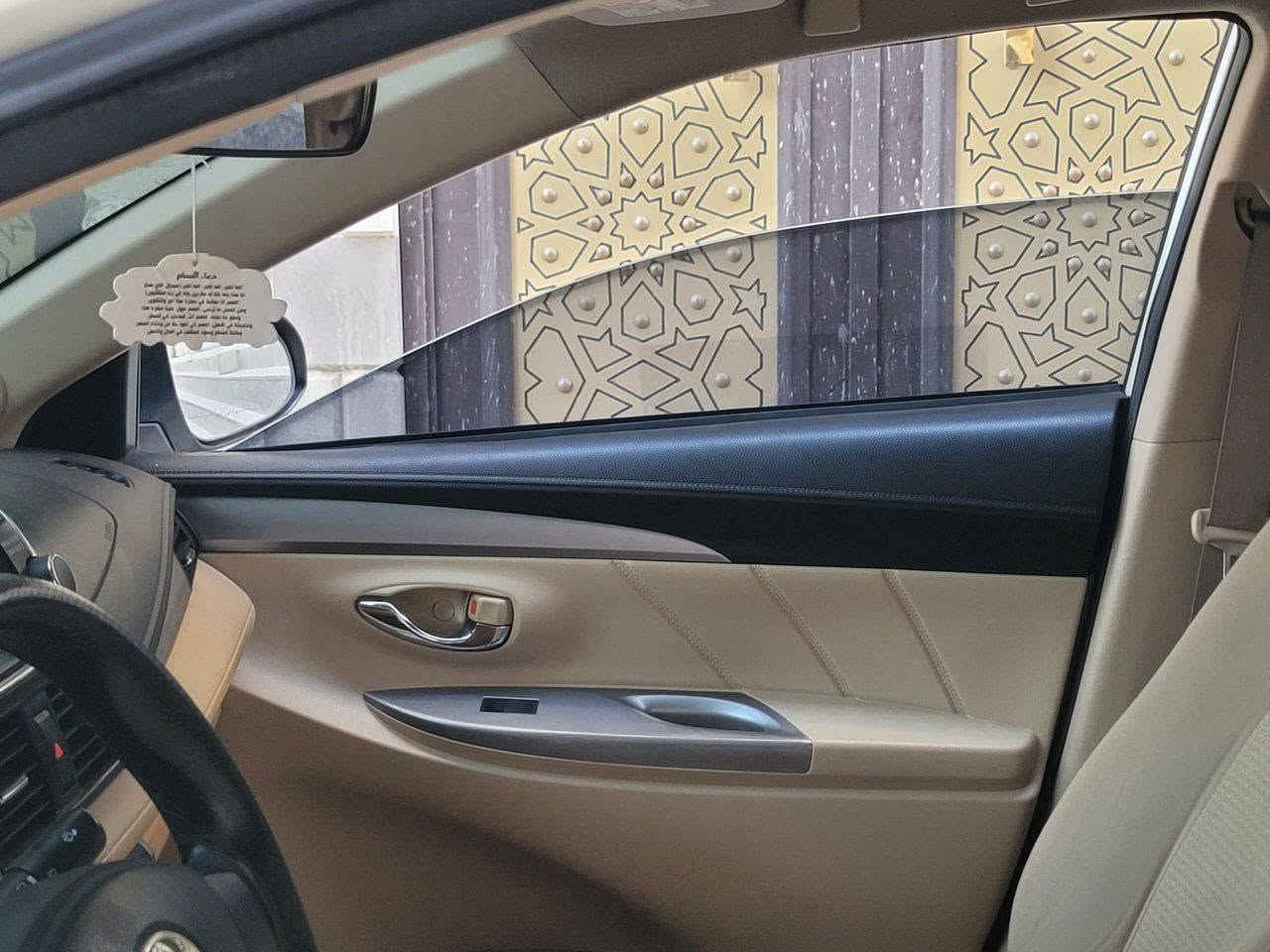 🚘 للبيع تويوتا يارس خليجي 2015 فئة G 1.5 🚘
✨ اللون: أبيض ناصع ✨ الممشى: 85 ألف فقط ✨ القير: أوتوماتيك ✨ مواصفات خليجية ✨ مكينة 1.5 اقتصادية وعملية ✨ مكيف ثلج ✨ السيارة نظيفة وجاهزة للاستخدام ✨ استخدام خفيف وممشى ممتاز بالنسبة للموديل
✅ مناسبة للمدينة والسفر ✅ اقتصادية في استهلاك الوقود ✅ سيارة عملية واعتمادية من تويوتا
📞 للجادين التواصل على الخاص أو الاتصال مباشرة على الرقم 774503991


**إذا كنت صاحب هذا الإعلان وتريد حذفه لأي سبب، رجاءا أرسل رسالة إلى الدعم الفني**