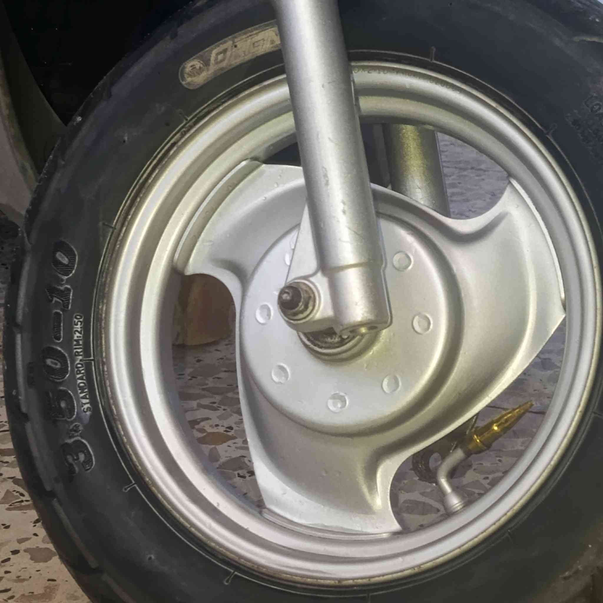 سلام عليكم للبيع دراجه ماكس منغولي مكينه 55 الدراجه نكره سلف الدراجه خير من الله شلعه معدل حلوو  الدراجه شرط لا تنقيص ولا تبخير ولا نضوح الشراي يتصل واني خادم مكاني كربلاء الحسينيه العطيشي ***********
