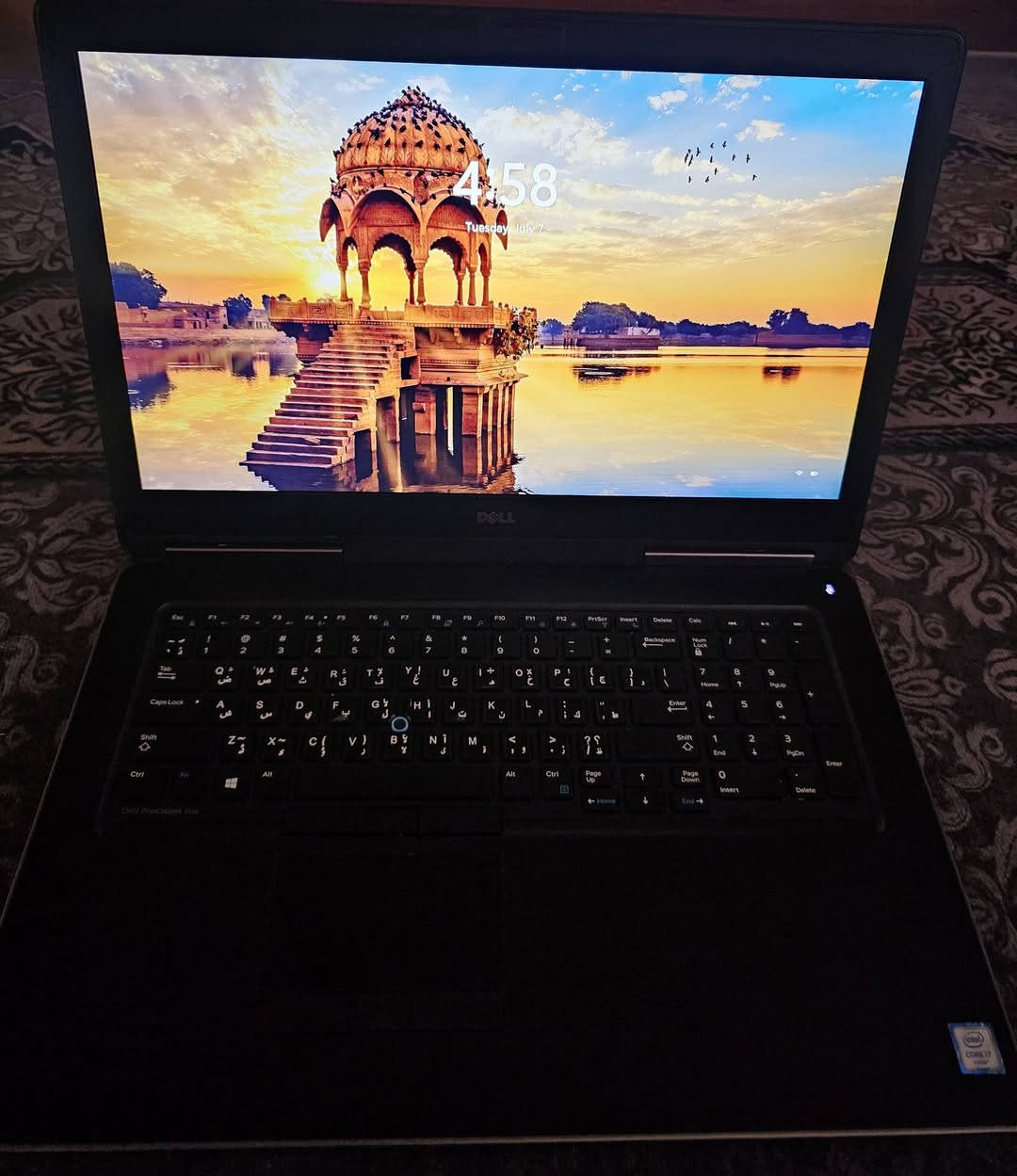 لابتوب Dell Precision 7710 نضيف للبيع
ابتوب Dell Precision 7710
 * المواصفات: 
-المعالج: Core i7-6820HQ فئة H (الأداء العالي)
-الهارد : 256GB SSD .2 (قابل للتطوير)
-الرام : 8GB DDR4 (قابل للتطوير)
-كرت الشاشة الخارجي : NVIDIA Quadro M3000M 4GB VRAMs
-كرت الشاشة الداخلي : Intel HD Graphics 530
-حجم الشاشة : 17.3 بدقة FHD 1920x 1080

مناسب للدراسة، الهندسة، البرمجة، التصميم، والمونتاج، ويشغل العديد من الألعاب مثل Valorant, GTAV, hero academy.

السعر: 375 الف و بيه مجال.
المكان: بغداد حي العامل متوفر توصيل لجميع المحافظات.
للتواصل خاص او ***********.
