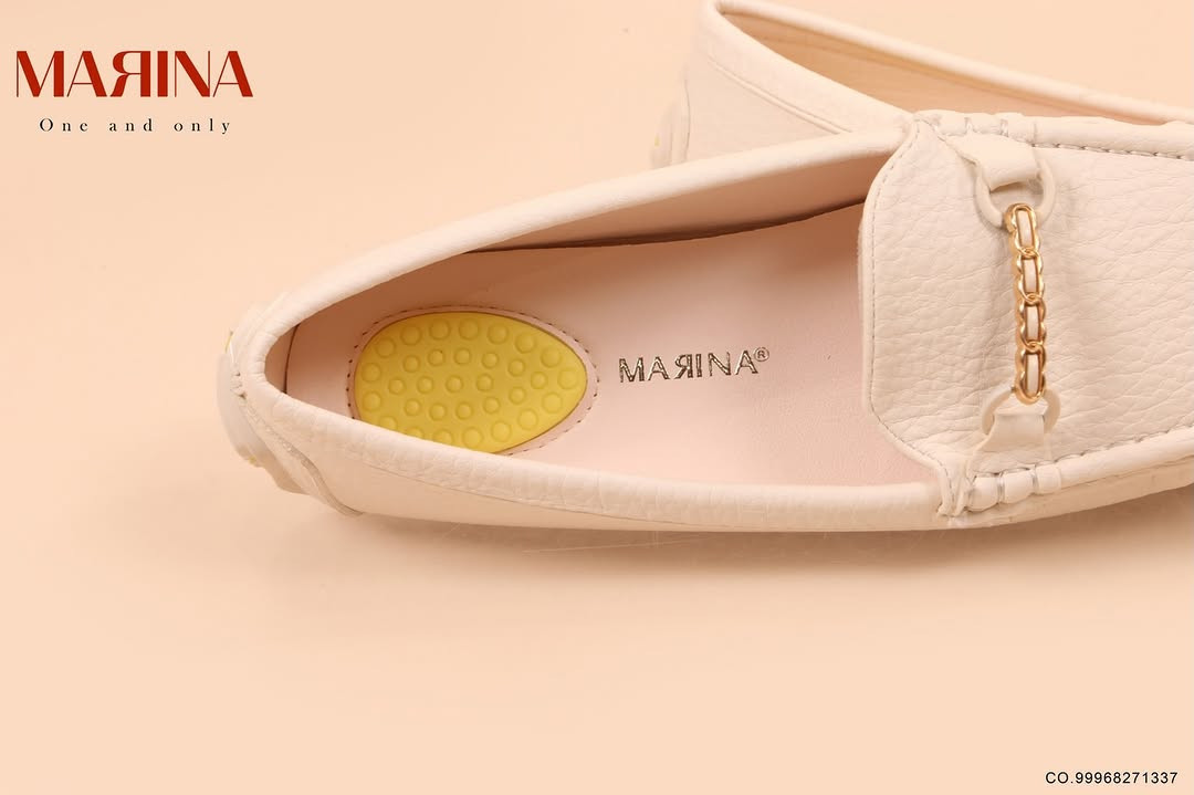⁨	⁨ ⁨ ⁨ ⁨ كولكشن الصيف☀️من MARINA 
فلات يجمع بين الأناقة والراحة… 
Size:37-38-39-40-41
متوفر في جميع فروعنا
🚚 توصيل بغداد وجميع المحافظات
كلفة التوصيل: 5000
للطلب والاستفسار: 7712 📞
اختاري القطع من MARINA⁩#اكسبلورexplore#المنصور14#فاشن#فلو⁩


**إذا كنت صاحب هذا الإعلان وتريد حذفه لأي سبب، رجاءا أرسل رسالة إلى الدعم الفني**