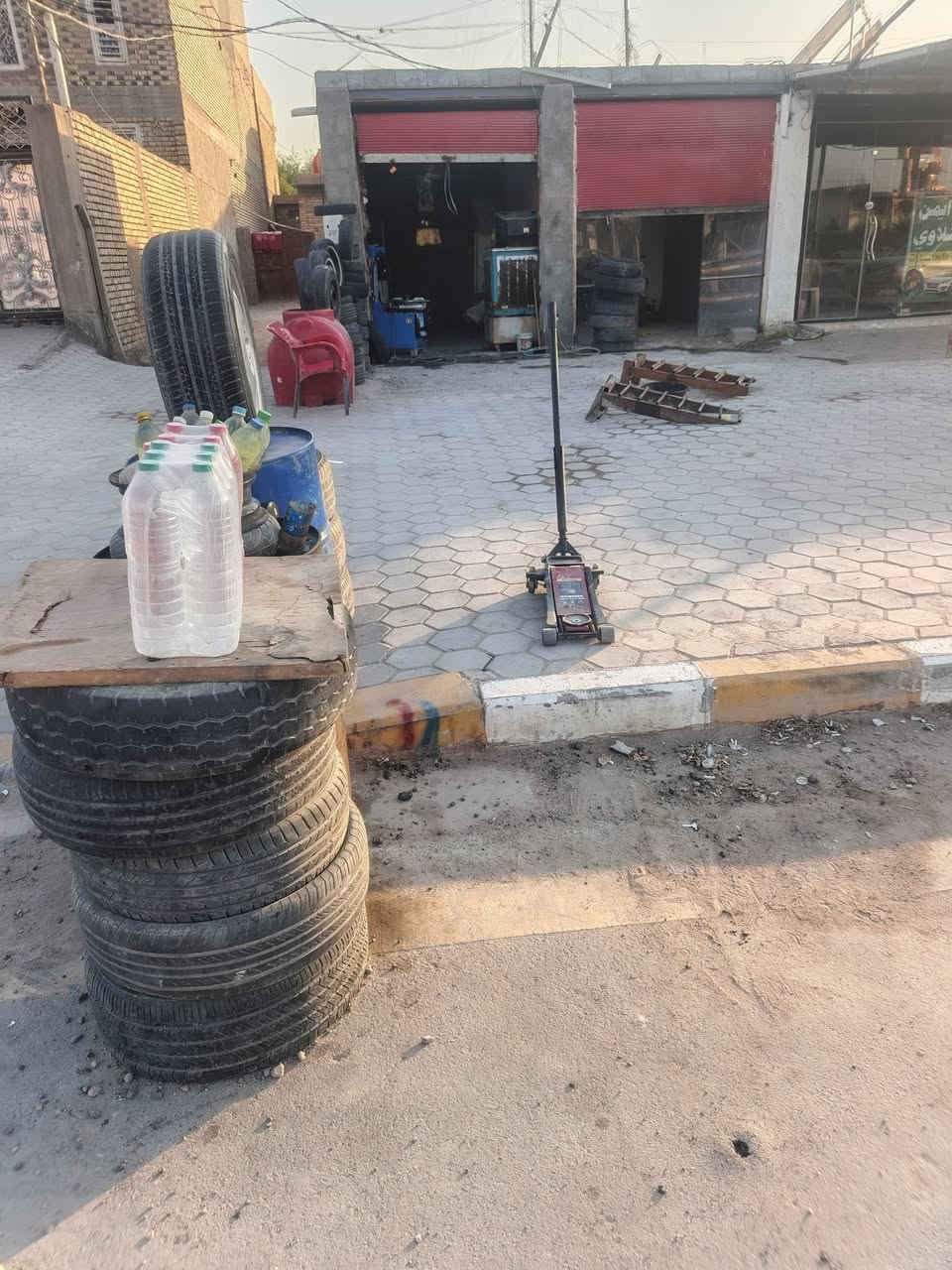 يالله السلام عليكم محل بچرچي للبيع كامل متكامل المكان نجف كوفه شارع المعمل السعر الأتصال ع الرقم التالي *********** مكلف بل نشر اتصل خاص ما اجاوب سبب البيع عدم التفرغ
