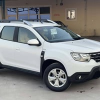 رينو 2018 كير عادي. بدون صبغ بدون    رقم سنه وية جديد رقم موبايل075048...