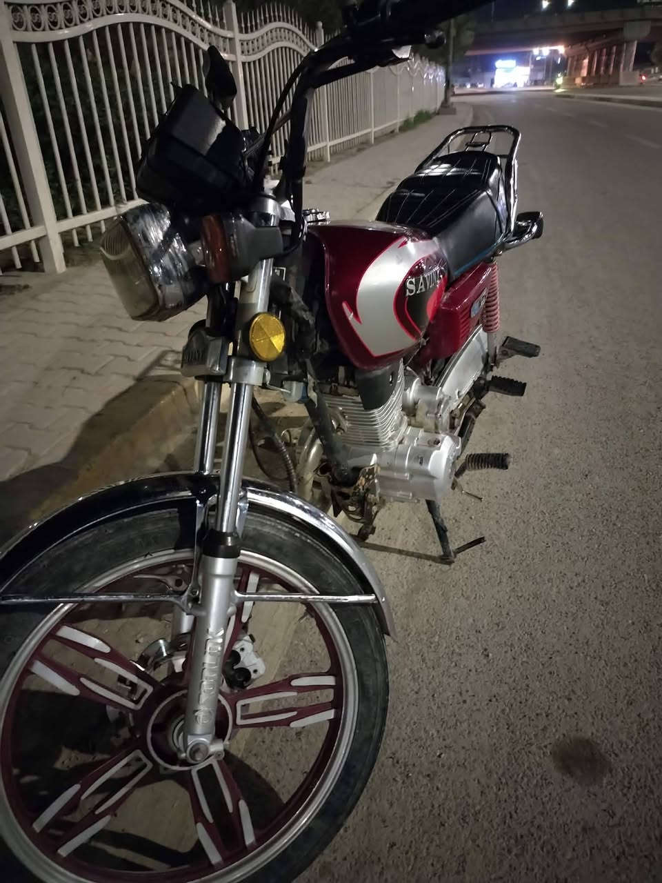 لسلام عليكم ورحمة الله وبركاته سيفان للبيع موديل ٢١محرك ما مفتوح  دراجة شلعة ومعدل مكاني ديالى بعقوبة سعر ٥٠٠وبي مجال موجود خاص


**إذا كنت صاحب هذا الإعلان وتريد حذفه لأي سبب، رجاءا أرسل رسالة إلى الدعم الفني**