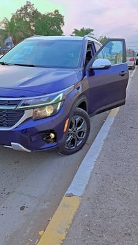 مواصفاتها نص   مكينة الفين دوش المرغوب   بصمه   رادارات جانبي وخلفي وا...