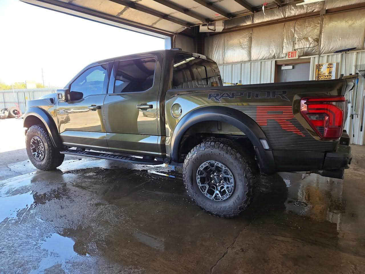 ‎***اعلان مزاد***
🔥🔥🔥🔥🔥
🔜🔜🔜🔜🔜🔜🔜
_______🎖•🎖•🎖______ 

2025 FORD F150 RAPTOR 
‏-الضرر: حسب الصور المرفقة 
‏‎-موقع المزاد:copart  
‏‎-السعر:حسب المزايدة
‎-تأريخ المزايدة 27-5-2026
‎-مدة الوصول:(45-60)يوم🔰
‏‎-يتوفر شحن وتخليص الى بغداد و كوردستان العراق 
‏‎-العنوان:بغداد-الصالحية-مجمع28نيسان
📍

‏‎للاستفسار: *********** 📲
                                       📲 ***********

