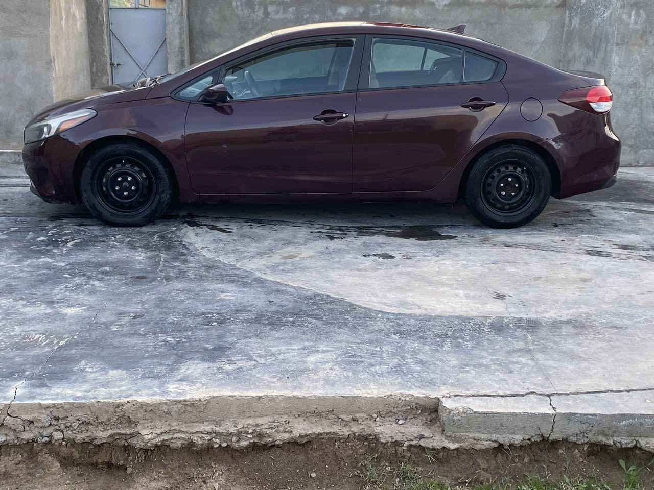 السلام عليكم
بيع سريع وجوه السوك 117 $  ومجال قليل جدا 

فورتي 2017 اربيل باسمي هزه رقم سنويه جدد 

وارد امريكي مكفوله كفاله عامه من صبغ ... بارد بالباب الايمن فقط

كير صدر محرك تبريد كله ع وضع شركة برغي ممفتوح بيهن

عنوان التاجي هـ ***********
