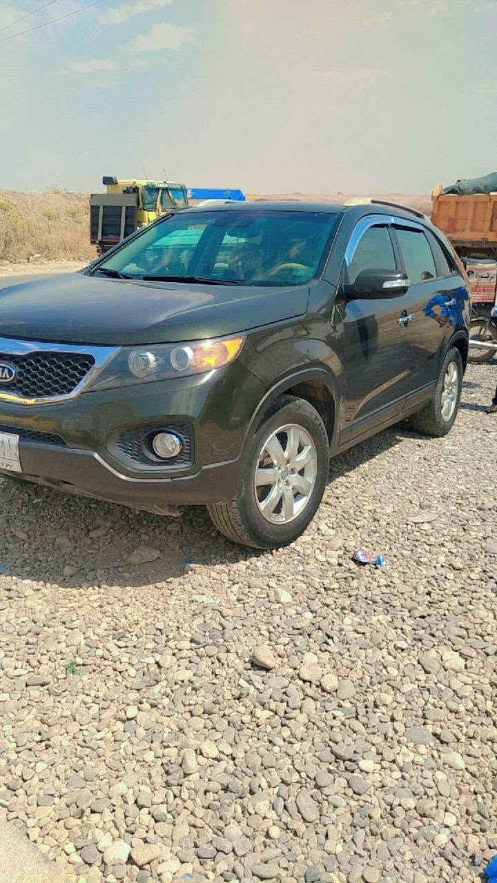 سورنتوو 12بدون ضرر بلادي رقم نينوئ كاربون السياره خليجي 7راكب السعر 130غير متواجد عل فيس ***********//***********
