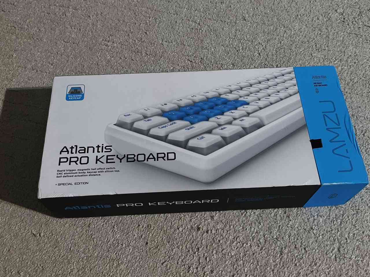 LAMZU ATLANTIS PRO KEYBOARD
قطعه نادره بمواصفات قويه 
مغناطيسي استجابه عاليه جدا 
كيكابس سليكون ناعم و مريح 
المنيوم ثقيل وزن ١.٢٥ كيلو 
اداء قوي بالالعاب 
قطعه نادره بالسوق 
اتصال واير 

مستخدم اسبوع 
السعر ١٢٠ الف


**إذا كنت صاحب هذا الإعلان وتريد حذفه لأي سبب، رجاءا أرسل رسالة إلى الدعم الفني**