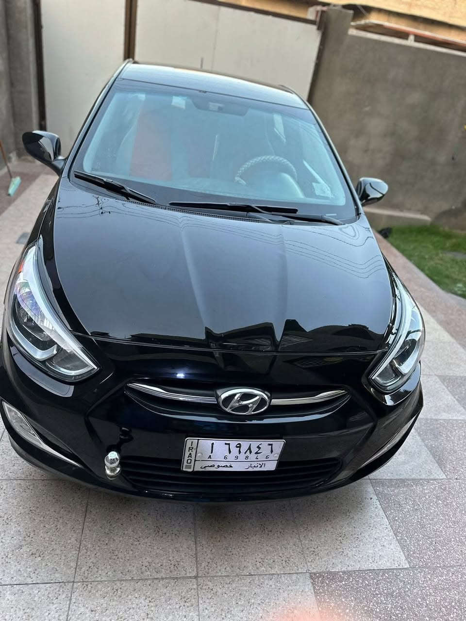 السلام عليكم اكسنت 2016 امريكي بيها صبغ بنيد وربع جاملغ شرط بدون اي دواخل محرك 1600 كير ومحرك مكفولات سياره جديده بمعى الكلمه  متصرف عليه شي جاهزه تخم تاير صدر جديد السياره حيل ناعمه وترايها حلو وصرفها حيل اقتصادي رقم انبار باسمي تحويل مباشر باسم اليشتري السعر 98 وبلعافيه ع ياخذها رقم الهاتف *********** مكاني الانبار فلوجه
