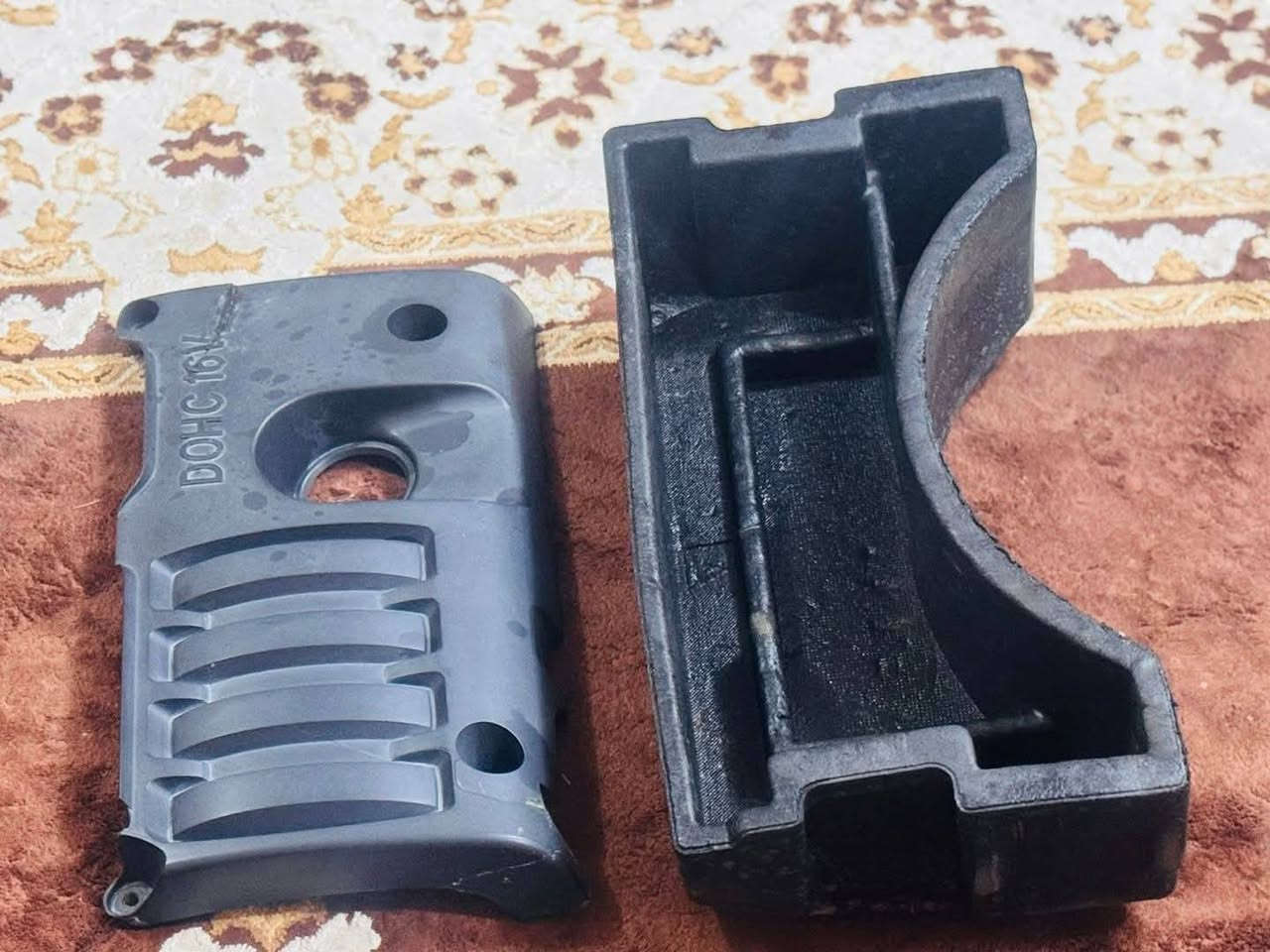 غراض اكسنت مع ريو للبيع مكاني بغداد 
***********
