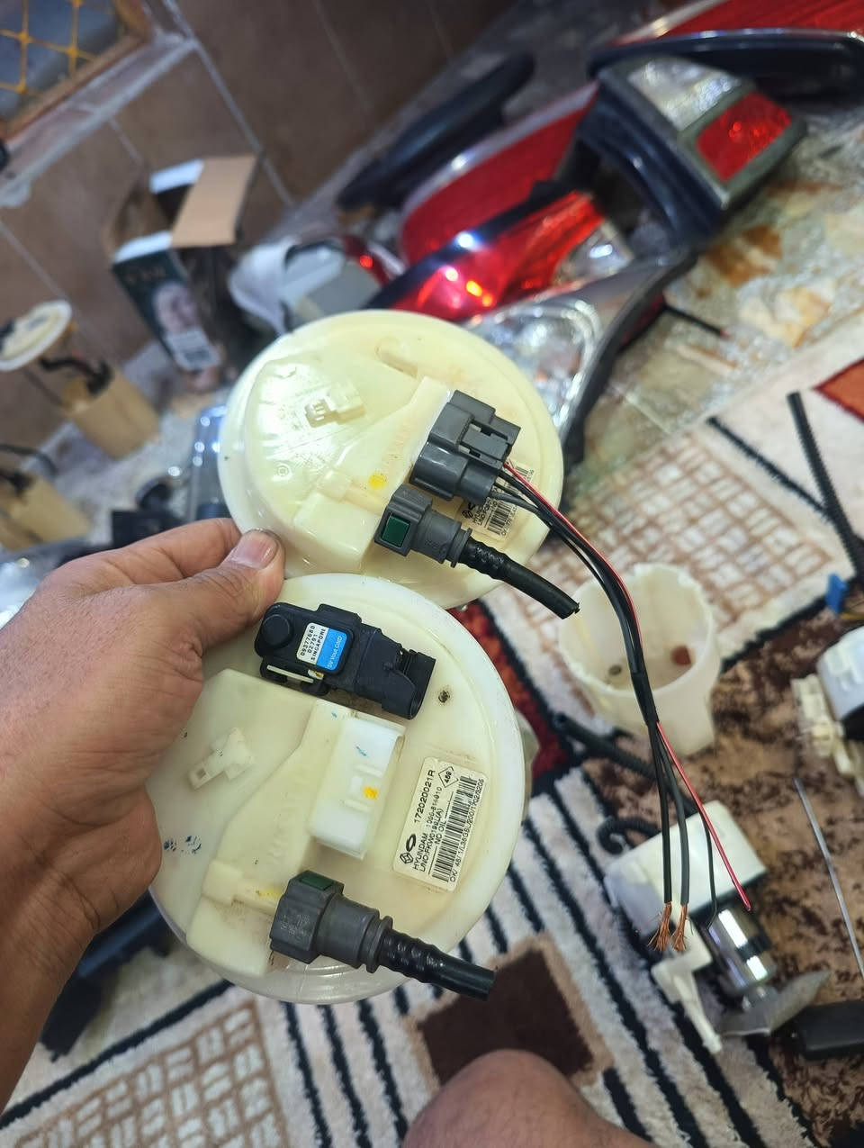 السلام عليكم فيت بم هو الفلتر ماله جديد تفصيخ السعر 20 الف والقبق مال فيت بم هو والفيشه  15 الف بغداد رصافه اكو توصيل للمحافظات الاتصال ***********
