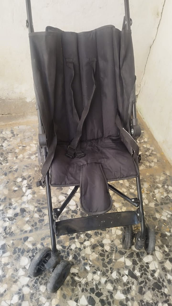 عربانه الحمره ب١٠ منام وجلوس لونهه جارد من الشمس
العربانه السوده ب١٨ كلش جديده ونضيفه وسريعه بالمشي فقط جلوس


**إذا كنت صاحب هذا الإعلان وتريد حذفه لأي سبب، رجاءا أرسل رسالة إلى الدعم الفني**