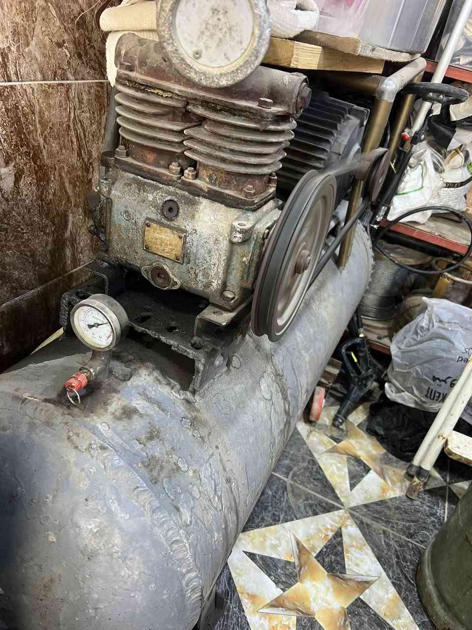 السلام عليكم كمبريسر لبيع اومرواس بصغير قيم بما يرضي الله ***********
