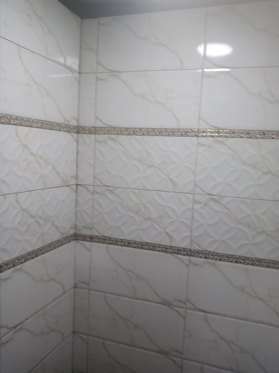 سلام عليكم خلفه متفرغ سيراميك بورسلين كاشي مرمر بآيات شغل درجه اولى واتساب ***********
