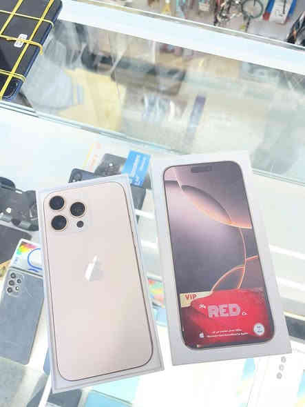 سلام عليكم ايفون 16 برو ماكس بطارية 94 ذاكرة 256 الجهاز مكفول ونضيف السعر مليون و350 الف وبي مجال العنوان الكاظمية شارع الطي توصيل موجود جميع المحافظات ***********
