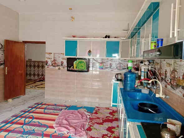 السلام عليكم
  دار للبيع مكان مميز جدا 
طابو زراعي سند 25 
المساحة //٦٥٠متر
الواجه //١٣م×٣٠م
نوع البناء بلوك السقف عكاده
العنوان / /بابل المدحتيه
المعاره قبل الحسينيه قرب سيد جواد 
خدمات كامله من ماء وكهرباء
عرض الشارع ٧متر
السعر/١٣٠وبي مجال
تفاصيل البيت طابق واحد 
استقبال 
صاله 
عدد الغرف٣
مطبخ 
منور خلفي طارمه
مجمع صحيات داخليه وخارجيه
السطح كامل  فرشي
حديقه 
كلدور 
محل كبير
البيت كامل ولايوجد اي نقص بي
تحويل البيت ثاني يوم بعد الشراء 
بناء حديث موقع جيد جداً 
يبعد عن الشارع الرئيسي ١٥٠متر
سنة البناء حديث
للاستفسار
مراجعة  مكتب دلالية وائل الهندي 
***********ابو علي
مكتب دلالية وائل الهندي بابل المدحتيه الحمزه الغربي ع شارع 60 قرب سلوان ابو الكاشي مقابيل فرع علي قمار
