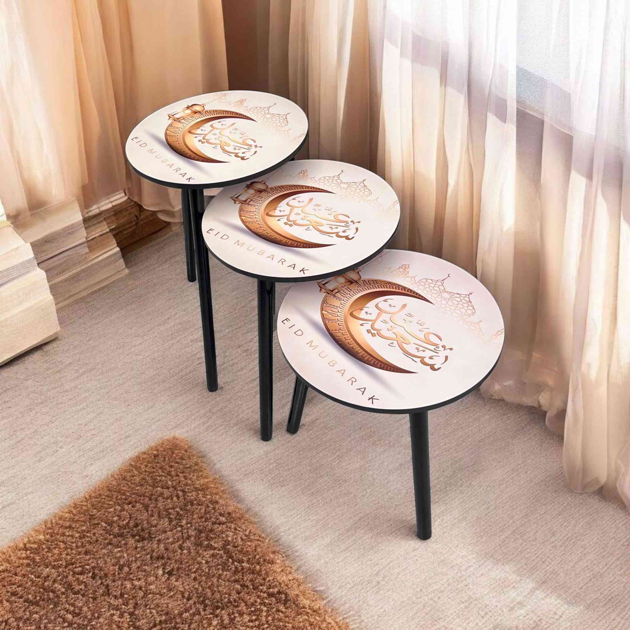 استقبل العيد بأناقة…  
واجعل كل زاوية في بيتك تقول: **عيد سعيد**

قدّم لضيوفك ضيافة العيد على طقم طاولات “عيد سعيد” بتصميم راقٍ يجمع بين روح العيد والديكور العصري.

🔸 لماذا ستعشق هذا الطقم؟
- تصميم خاص بالعيد: عبارة «عيد سعيد» مزينة بهلال وفانوس بلمسة فنية فاخرة.  
- 3 طاولات بأحجام مختلفة: تتداخل داخل بعضها بسهولة، وتمنحك مرونة في الاستخدام حسب عدد الضيوف ومساحة المكان.  
- لمسة جمالية فورية: يكفي وضعها في غرفة الجلوس أو ركن القهوة لتتحول الأجواء فورًا إلى أجواء عيدية دافئة.  

- عملية ومتينة: سطح سهل التنظيف، وأرجل ثابتة تمنحك استخدامًا مريحًا يوميًا، في العيد وبعده.  
- مثالية لـ: تقديم القهوة والتمر، الحلويات، هدايا العيد، أو حتى كزاوية تصوير لذكرياتكم العائلية.

حوّل تجهيزات العيد من ترتيب عادي إلى تفاصيل تُحكى…  
اطلب الآن طقم طاولات «عيد سعيد» وامنح بيتك تلك اللمسة التي يلاحظها الجميع من أول نظرة.

✨ الكمية محدودة – احجز طقمك اليوم قبل نفادها.

الحجز والسعر من خلال رابط الطاولات👎

https://rolemall.com/?strung=JzYEp4Ygootquality12485

الأمين للمواد المنزلية


**إذا كنت صاحب هذا الإعلان وتريد حذفه لأي سبب، رجاءا أرسل رسالة إلى الدعم الفني**