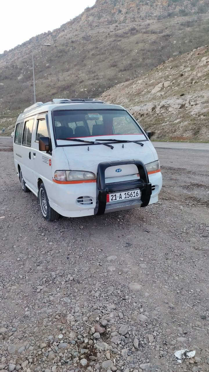 اسلام عليكم هوندا 1998 سنويه 30 رقم مصطره دولي اسليمانيه شرط تتكاتب معا الشرعي مكينه لاصرف ولانفخ هوندا 2700 كير الخامس مايجي اكسن مابيه شي داخل نضيف كشنات استاركس سياره نضيفه وحلوه ومرتبه مرور صفر هيئه ماامسجله حصه كاز مابيها / السعر 65 وبيها مجال اخوان الموشراي لايتعبنه وياه والشراي يقرا التفاصيل لاايكلي اشبيها مابيها *********** / *********** ملاحظه الاتصال من ال 9 صباحٱ لل 9 مساء تحياتي
