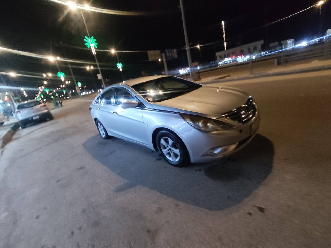 سوناتة 11 مكينة 2000 دوش وارد. امريكي لسيارة احلة. من لصور بهواي  بيهة بس جاملغ الخلفي ومصبوغة حزام لل جمالية مكاني كربلا ***********
